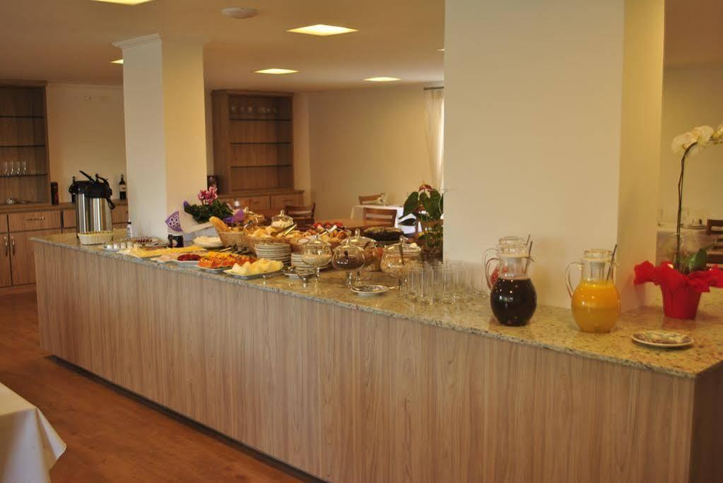 Italia Moderna Hotel 4*